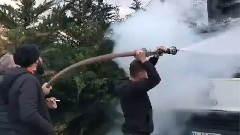 Bursa’da Seyir Halindeki Kamyonette Yangın