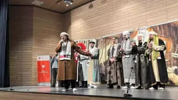 Bursa’da ‘Mus’ab Ağlarken’ Tiyatro Oyunu Büyük İlgi Gördü