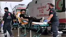 İnegöl’de Kontrolden Çıkan Kamyonet Direğe Çarptı, Sürücü Yaralandı