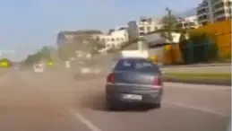 Bursa’da Lastik Patladı, Kaza Kıl Payı Kurtarıldı