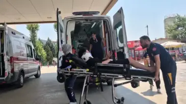 Kestel’de Minibüs Şarampole Yuvarlandı