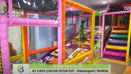 📍 Ay Cafe Oyun Evi – Çocuklar ve Aileler İçin Harika Bir Mekân! 🎉👨‍👩‍👧‍👦