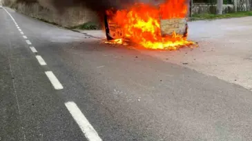 İnegöl’de Araç Yangını: Patlama Gerçekleşti